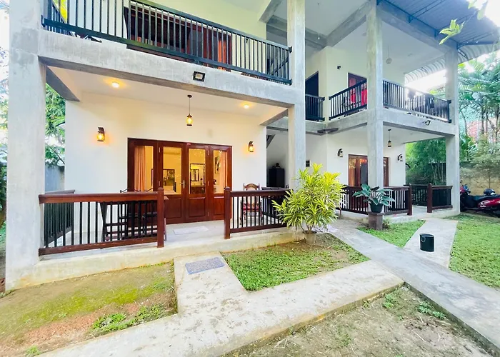 Lawrence Villa