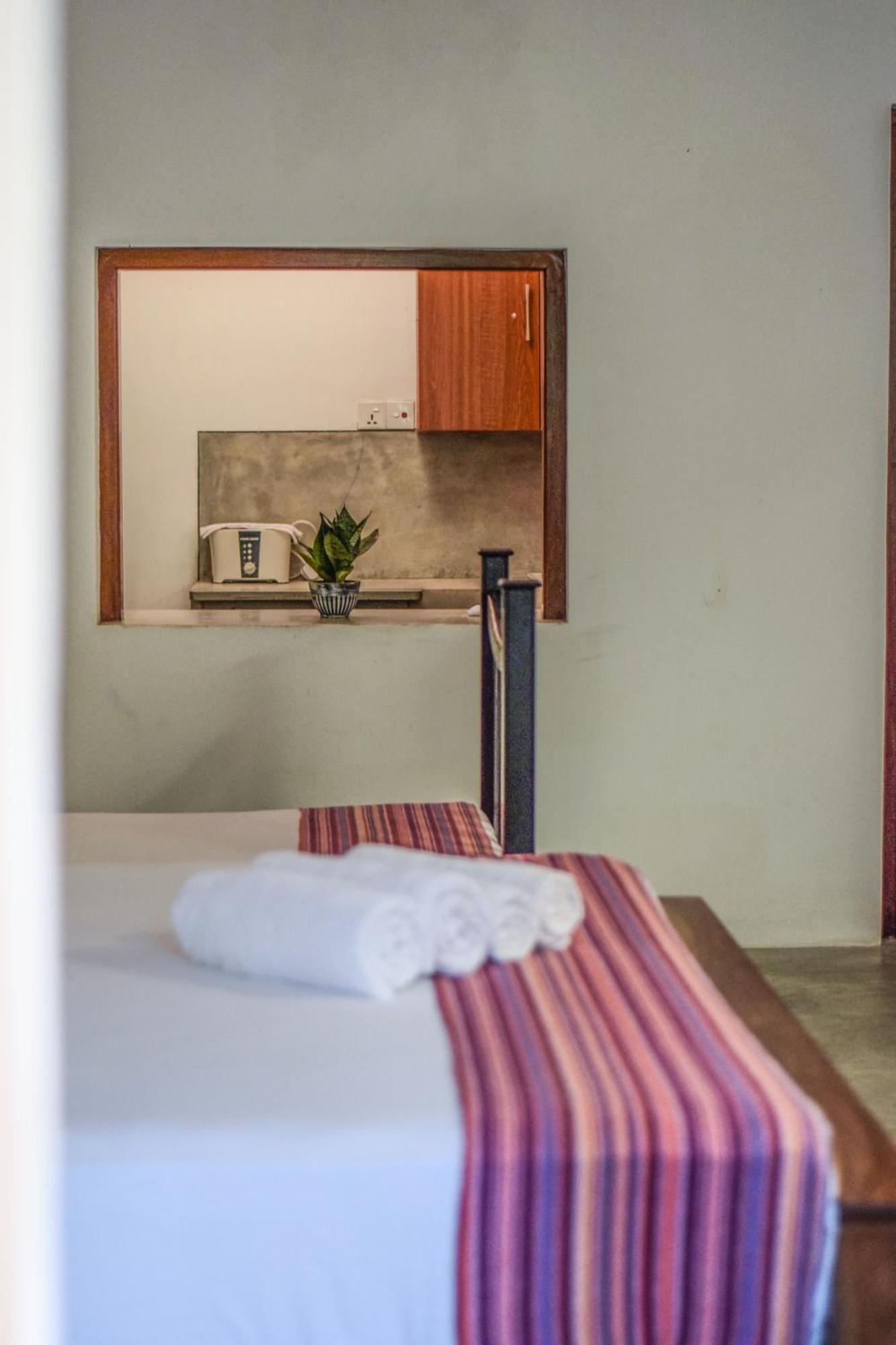 Lawrence Bed & Breakfast Weligama