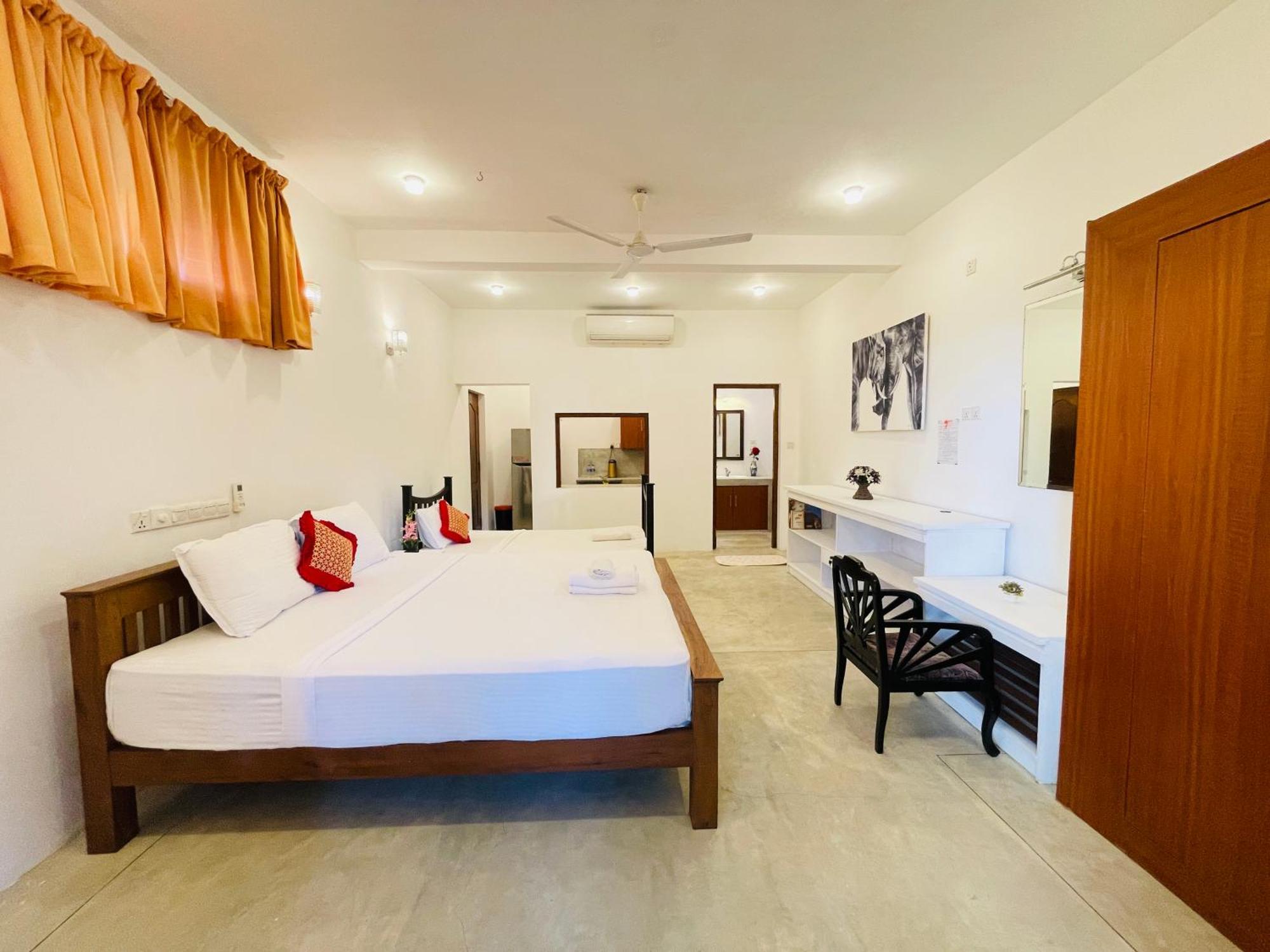 Lawrence Weligama